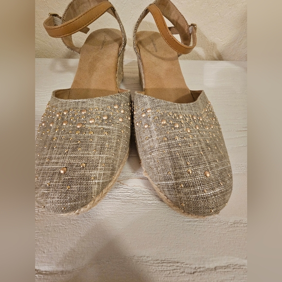 SOLD.Croft & Borrow Tan  Wedge Sandals Size 10. - Picture 2 of 8